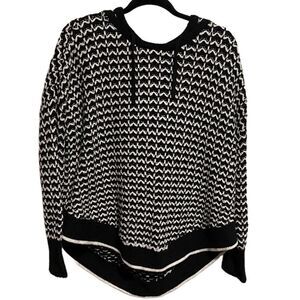 Victoria's Secret- Oversized Rounded Hem Black & White Chunky Knit Hoodie, Small